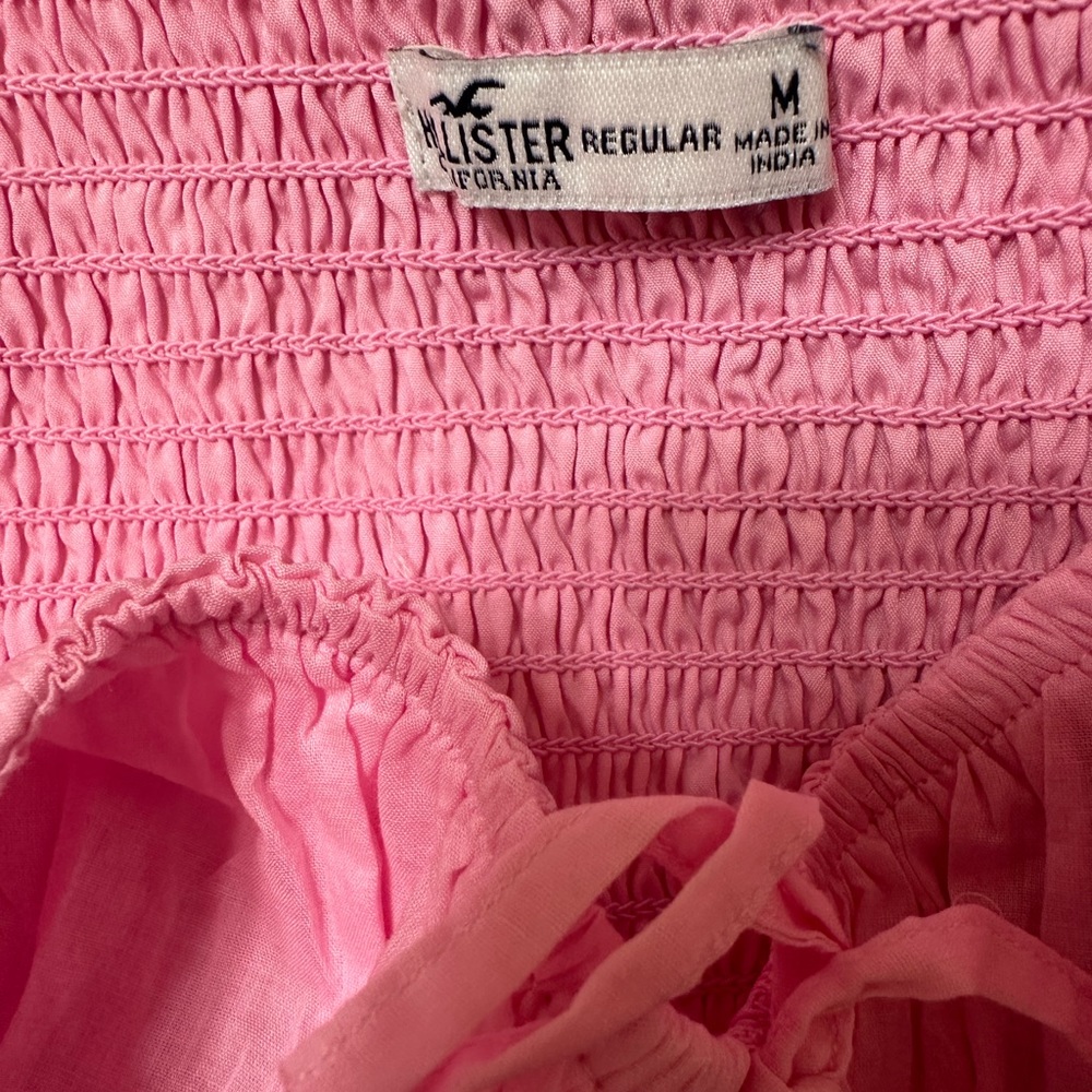 Pink mini dress with puffy sleeves